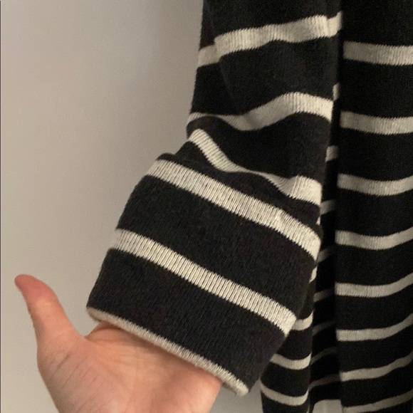 Doe & Rae - Shin-Length Cardigan - Picture 5 of 6